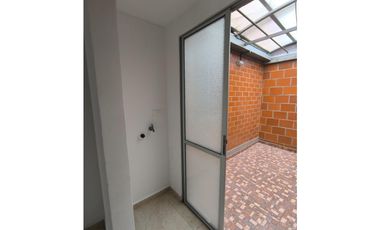 SE PERMUTA Hermosa casa en Cerritos Campestre / Pereira