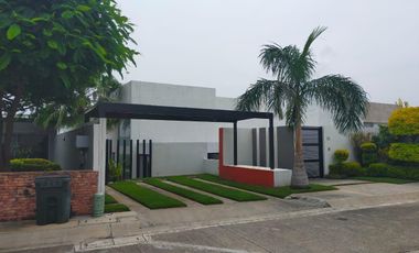Casa en Pueblo Tequesquitengo