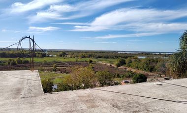CASA CON VISTA AL RÍO - San Pedro