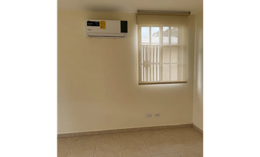 CLAYTON / ALBROOK GARDENS / 400M / DOS NIVELES / 3 HABITACIONES