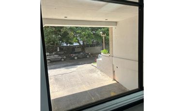 ALQUILER DE LOCAL COMERCIAL/ OFICINAS