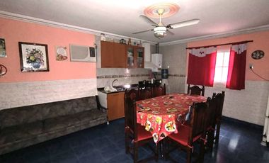 VENTA CASA A 100 M DE AVENIDA GORRITI