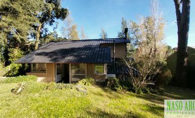 Moderna propiedad en venta en en Sierra de los Padres. Gas Natural. APTA CREDITO