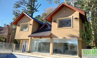 Moderna propiedad en venta en en Sierra de los Padres. Gas Natural. APTA CREDITO
