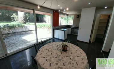 Moderna propiedad en venta en en Sierra de los Padres. Gas Natural. APTA CREDITO