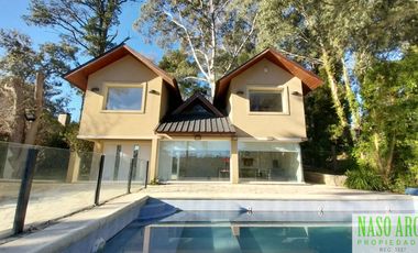 Moderna propiedad en venta en en Sierra de los Padres. Gas Natural. APTA CREDITO