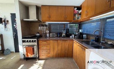Casa en venta de 3 dormitorios c/ cochera en City Bell