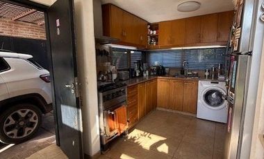 Casa en venta de 3 dormitorios c/ cochera en City Bell