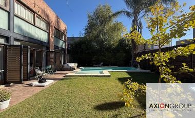 Casa en venta de 3 dormitorios c/ cochera en City Bell