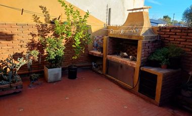 PH 3 ambientes en Ezpeleta