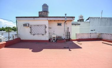 Venta Casa 4 ambientes con cochera en Don Bosco