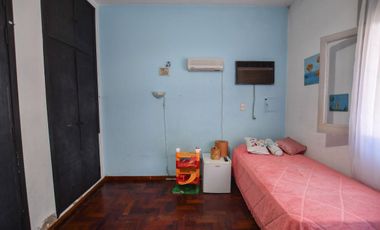 Venta Casa 4 ambientes con cochera en Don Bosco