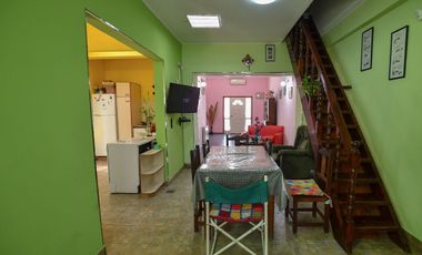 Venta Casa 4 ambientes con cochera en Don Bosco