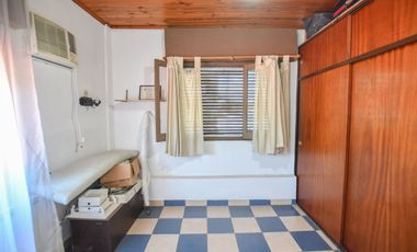 Venta Casa 4 ambientes con cochera en Don Bosco