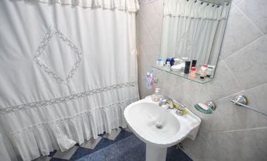 Venta Casa 4 ambientes con cochera en Don Bosco