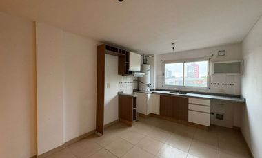 VENTA DEPARTAMENTO CON COCHERA BERAZATEGUI CENTRO