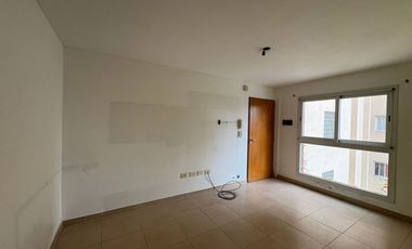 VENTA DEPARTAMENTO CON COCHERA BERAZATEGUI CENTRO