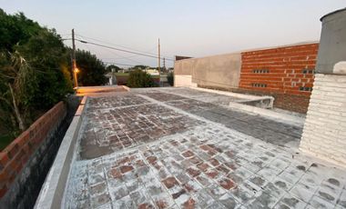 SE VENDE CASA 3 DORM LAVAISSE4400 LOTE DE 345M2