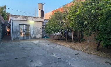 SE VENDE CASA 3 DORM LAVAISSE4400 LOTE DE 345M2