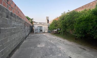 SE VENDE CASA 3 DORM LAVAISSE4400 LOTE DE 345M2