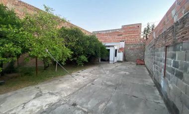SE VENDE CASA 3 DORM LAVAISSE4400 LOTE DE 345M2