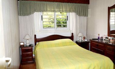 LINDA CASA EN LOMAS DE ZAMORA - APTA CRÉDITO