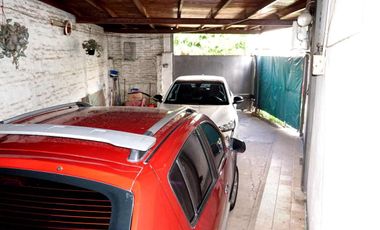 LINDA CASA EN LOMAS DE ZAMORA - APTA CRÉDITO