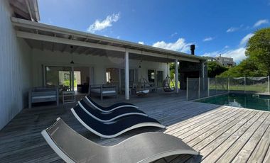 VENTA CASA 4 AMBIENTES BARRIO GOLF COSTA ESMERALDA