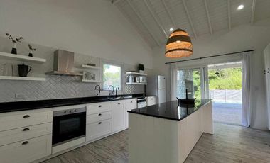 VENTA CASA 4 AMBIENTES BARRIO GOLF COSTA ESMERALDA