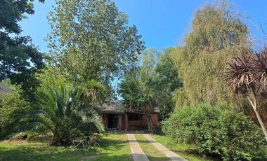 CASA 4 AMBIENTES EN PARQUE LAS NACIONES GUERNICA