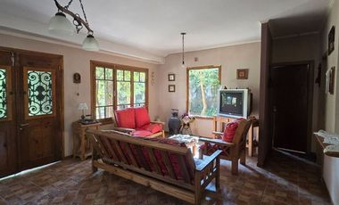 CASA 4 AMBIENTES EN PARQUE LAS NACIONES GUERNICA