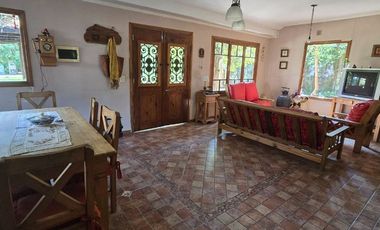 CASA 4 AMBIENTES EN PARQUE LAS NACIONES GUERNICA