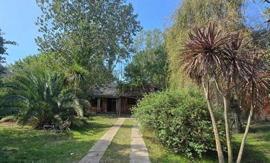 CASA 4 AMBIENTES EN PARQUE LAS NACIONES GUERNICA