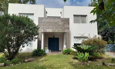 CASA 5 AMBIENTES EN VENTA BARRIO BRICKLAND
