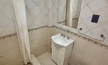 Venta PH 2 amb en haedo con balcón aterrazado