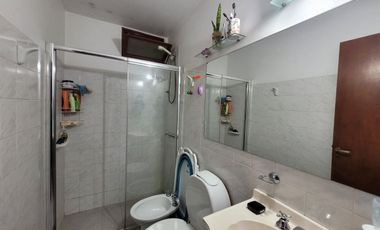 venta casa con quincho y pileta los boulevares