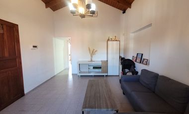 venta casa con quincho y pileta los boulevares
