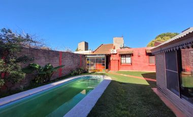 venta casa con quincho y pileta los boulevares