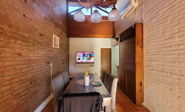 venta casa con quincho y pileta los boulevares