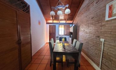 venta casa con quincho y pileta los boulevares