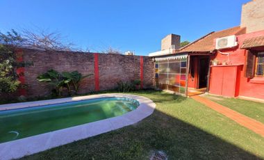 venta casa con quincho y pileta los boulevares