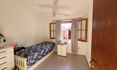 venta casa con quincho y pileta los boulevares