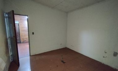 CASA 3 AMBIENTES EN VENTA TAPIALES LOTE 460m2