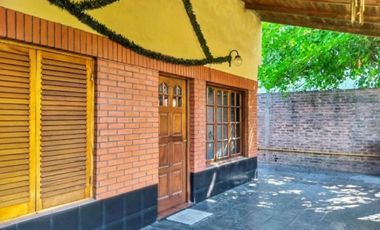 CASA 3 AMBIENTES EN VENTA TAPIALES LOTE 460m2