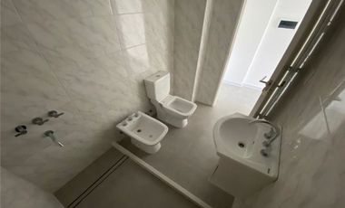 1AMB C/PILETA LAUNDRY SUM CTRO ESCALADA