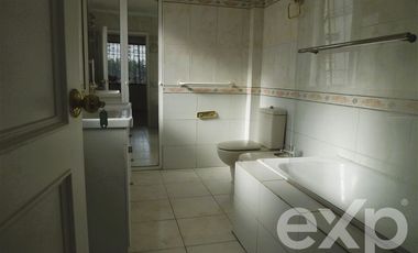 Casa en Arriendo en Holanda con Bilbao