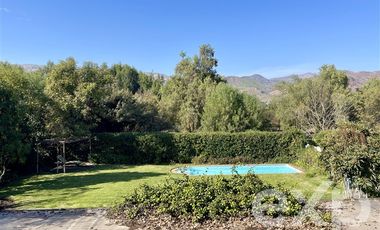 Casa en Venta en Condominio Las Bandadas