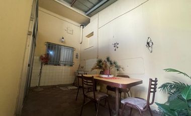 VENTA DE CASA 7 AMBIENTES EN AVELLANEDA