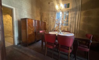 VENTA DE CASA 7 AMBIENTES EN AVELLANEDA
