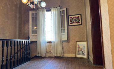 VENTA DE CASA 7 AMBIENTES EN AVELLANEDA